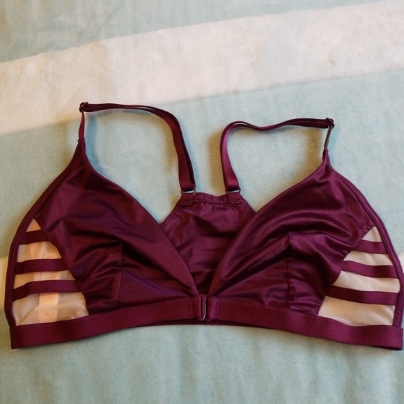 Victoria's Secret unlined bralette - Picture 2 of 6